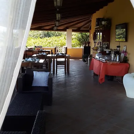 Bed & Breakfast Torre Di Cicala