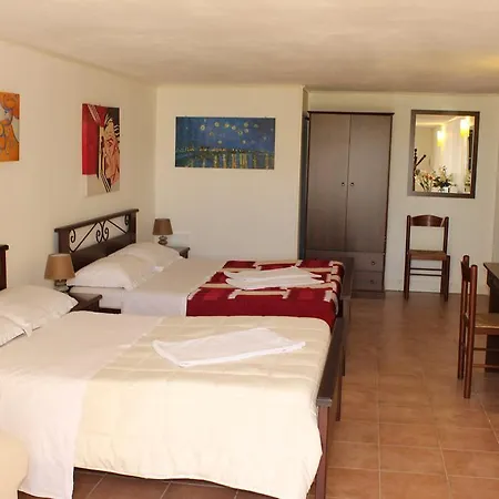 Bed and Breakfast Torre Di Cicala