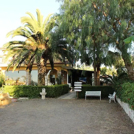 Bed and Breakfast Torre Di Cicala