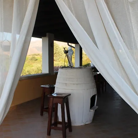 Torre Di Cicala Bed and Breakfast Partinico